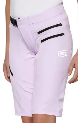 Produktbild von 100% Airmatic Womens Shorts L Lavender - komfortable All-Mountain Bikeshorts.