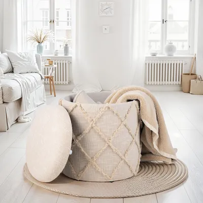 Obrázek produktu pro FineBuy kulatý sedací taburet s úložným prostorem 40 x 40 x 45 cm, čalouněný taburet v krémové barvě z bavlny, taburet ve stylu boho s odnímatelným víkem a úložným prostorem, látkový dekorativní taburet