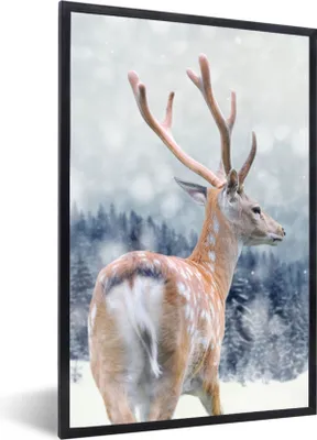 Produktbild von MuchoWow® Gerahmtes Poster Winter - Hirsche - Tiere 60x90 cm - Poster mit Schwarzem Bilderrahmen Wandposter Rahmen Foto Bilder - Kunst
