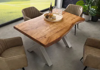 Produktbild von MASSIVMOEBEL24 Baumtisch Akazie 140x90x77 Akazie natur lackiert / X-Beine silber matt FREEFORM 5
