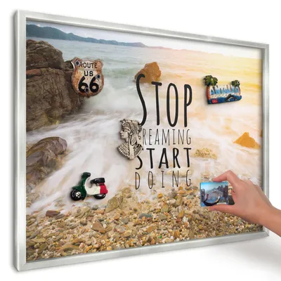 Produktbild von Magnettafel 70x50 cm in einem silbernen Rahmen - Magnetische Metalltafel, Magnetpinnwand zur Wandmontage für Wohnzimmer, Küche, Flur, Kinderzimmer und Büro - Küstenthema