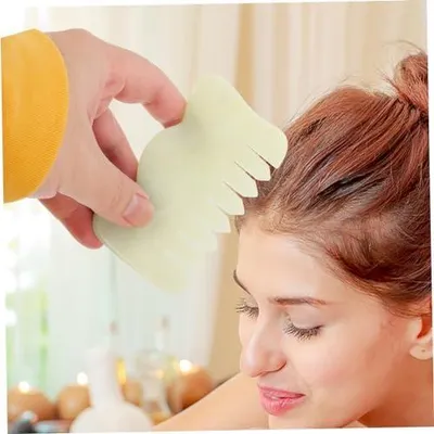 Produktbild von Jade-Massagekamm für Kopfhaut und Haare, Massagekamm für Gesicht und Hautpflege, handliches Kopfhautmassagegerät und Körperschaber zur Förderung der Durchblutung