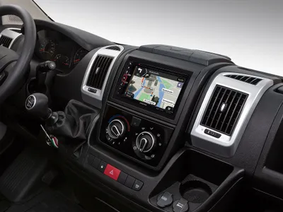 Produktbild von Alpine INE-W611DU | Navigationssystem mit 6,5-Zoll-Touchscreen inkl. Trucksoftware für Fiat Ducato III, Citroën Jumper II und Peugeot Boxer II, DAB+, CD/DVD Wiedergabe, Apple CarPlay und Android