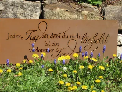 Produktbild von Edelrost Gedichttafel "Ein Tag ohne Lächeln"