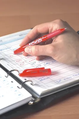 Zdjęcie produktu dla Długopis Pilot Frixion Ball Erasable Ink czerwony 12 szt