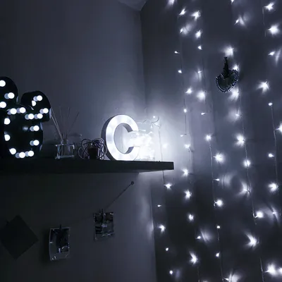 Obrázok produktu pre Eikuavons reťaz svetiel, 20 metrov, 200 LED, studená biela farba, 8 režimov, ochrana IP44, 31 V, biela povrchová úprava, vhodné na Vianoce a do záhrady