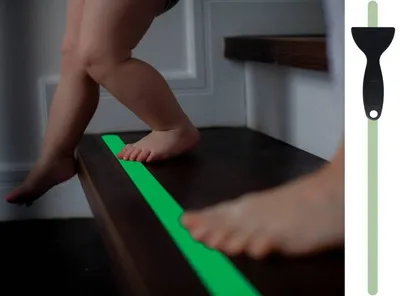 Imagen del producto de 18 adhesivos fluorescentes antideslizantes para escaleras