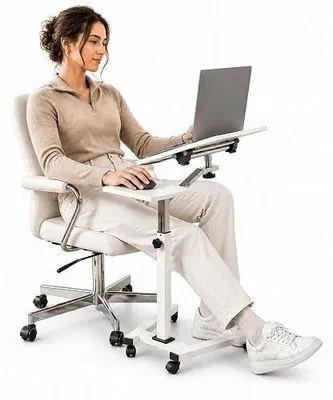 Zdjęcie produktu dla Stolik pod laptop na kółkach regulowana wysokość biały 70 99 cm
