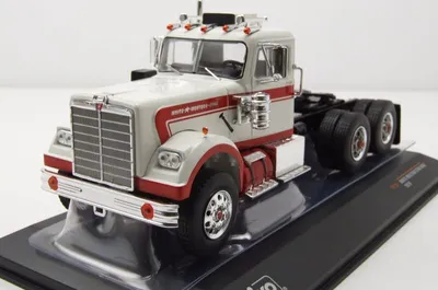 Produktbild von White Western Star 4864 Zugmaschine 1970 weiß rot Modellauto 1:43 ixo models