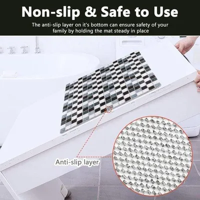Image de Tapis de douche antidérapant carré de 60 x 60 cm en PVC souple avec trous d'évacuation