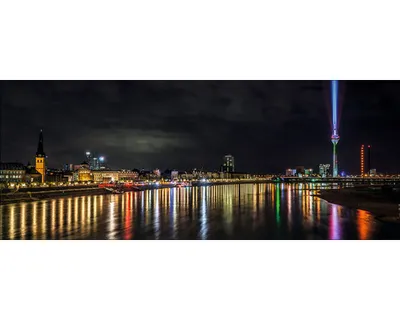 Produktbild von Glasbild Skyline Nacht I 80x30 cm