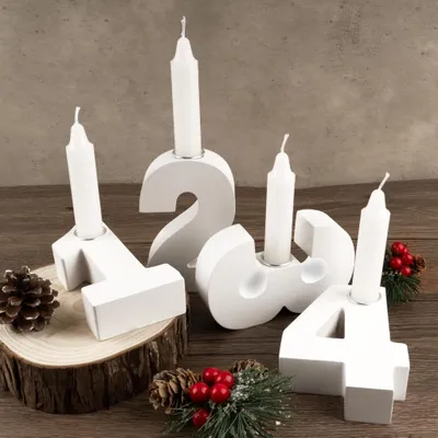 Produktbild von 4er Adventszahlen Kerzenhalter Holz Kerzenständer 1 2 3 4 Adventskranz Zahlen Holz Kerzenhalter für Adventskranz Tischdeko Weihnachtsdeko Weihnachten