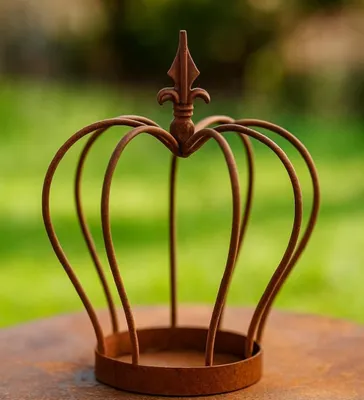 Produktbild von Filigrane Gartenkrone aus Metall, bepflanzbar, 24 cm, in Edelrost-Optik