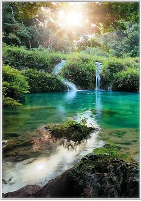 Produktbild von Wallario Wandbild Türkisgrüner See im Nationalpark in Guatemala, Größe: 70,30 x 100,30 cm, Poster mit weißem Kunststoffrahmen