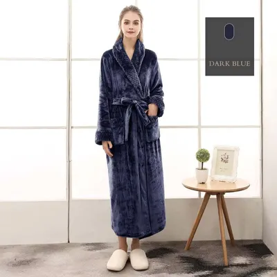 blaue Bademantel
