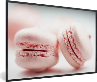 Produktbild von MuchoWow® MuchoWow® Gerahmtes Poster Nahaufnahme von rosa Makronen 60x40 cm - Poster mit zchwarzem Bilderrahmen - Printing - Wanddeko Schlafzimmer
