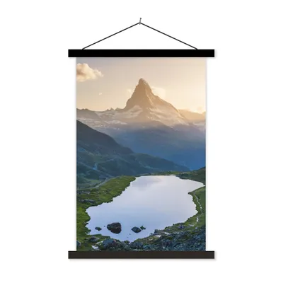 Produktbild von MuchoWow® Textilposter Matterhorn und Stellisee bei Sonnenuntergang im Wallis, Schweiz 120x180 cm mit schwarzem Rahmen - Fotos