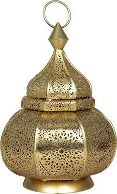 Zdjęcie produktu dla Unyqoos® Marrakesh: Orientalny i śródziemnomorski styl wnętrz – metalowa lampa w stylu marokańskim, 30 × 20 cm, złota na zewnątrz / miedziana wewnątrz, orientalna lampa wiatrowa do ogrodu i na stół