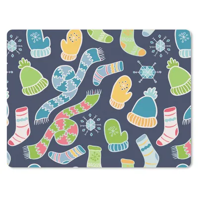 Produktbild von MuchoWow® Mauspad Mousepad Schal - Handschuhe - Mütze - Regenbogen - Winter - Schnittmuster 23x19 cm - Mousepads - Maus Mat - Pad - Mausunterlage - Schreibtischunterlage - Mauspad