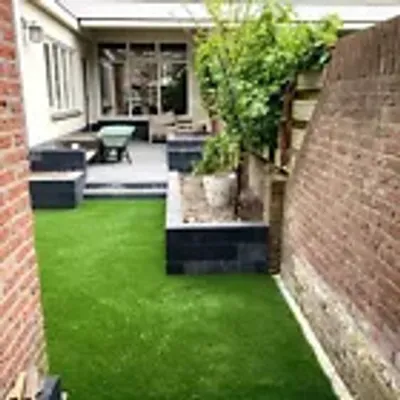 Produktbild von Deluxe Hochflorrasen 600 x 200 cm (19,95/€m²) Outdoor Rasenteppich – 200 cm Breite