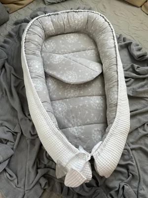 Produktbild von Waffelpique WEIß/ PUSTELBLUME Grau Babynestchen Unterlage 2 Tlg SET Babynest Wicleklunterlage Reisebett Babydecke Babyausstattung 2 Seitig PREMIUM