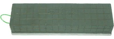 Produktbild von OASIS® Nass Steckschwamm Raquette Alyvia, EcoBase Hartschwammboden, Gitter, grün, 92x11x8,5cm - Nasssteckschaum