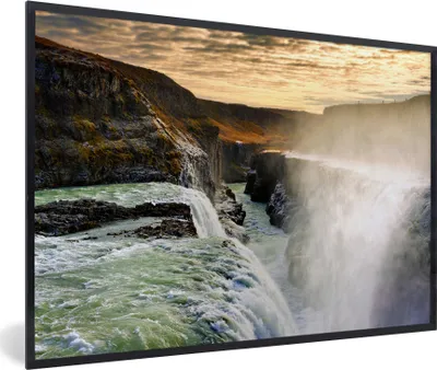 Produktbild von MuchoWow® MuchoWow® Gerahmtes Poster Sonnenuntergang am Gullfoss-Wasserfall in Island 60x40 cm - Poster mit zchwarzem Bilderrahmen - Printing - Wanddeko Schlafzimmer