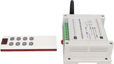 Produktbild von 8-Kanal-Relaismodul 12-36V DC 10A für Licht, Sirenen, Motoren