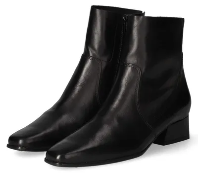 Imagen del producto de Botines de mujer Paul Green, color negro, en piel lisa, talla 40
