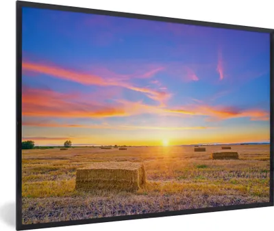 Produktbild von MuchoWow® Gerahmtes Poster Stroh - Sonne - Himmel - Landschaft 30x20 cm - Poster mit Schwarzem Bilderrahmen Wandposter Rahmen Foto Bilder - Kunstdruck - Bild-Poster