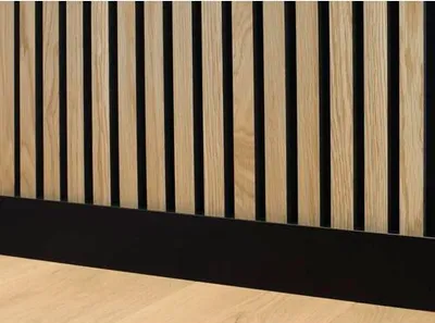 Obrázek produktu pro Podlahová lišta Sonava 22x80x2400 mm černá