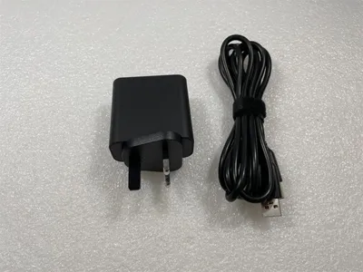 Imagen del producto de Adaptador de corriente para portátil OEM, 40W, 20V, 2A, compatible con Lenovo Yoga. Conector de 3 pines, modelo DNBP-54