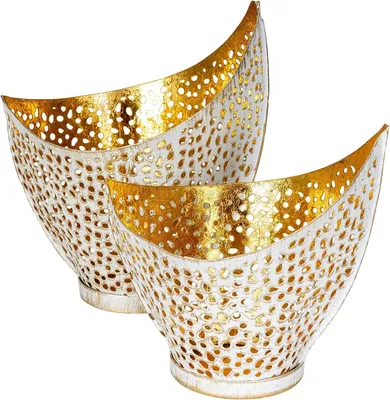 Immagine prodotto di Set di 2 portacandele in metallo, color oro, design elegante, ideali per decorare la tavola o come lanterne decorative