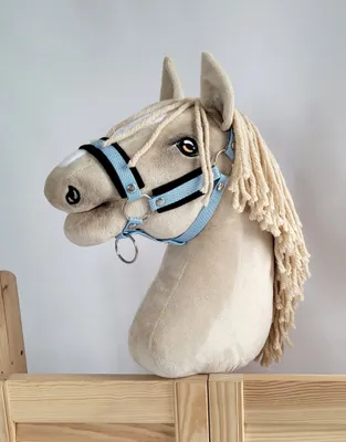 Image de Hobby Horse A3 licol réglable bleu avec fourrure noire