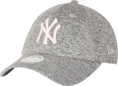 Produktbild von New Era Tech Jersey 9Forty Wmn Neyyan Grapn Grey -