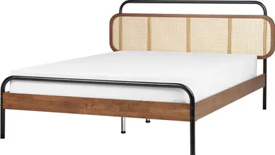 Zdjęcie produktu dla BELIANI Łóżko ze stelażem ciemnobrązowe kauczukowe 140 x 200 cm z wezgłowiem stelażem listwowym podwójne dwuosobowe