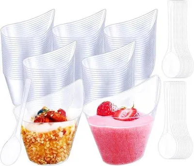 Obrázek produktu pro Malé průhledné plastové kelímky o objemu 200 ml na dezerty