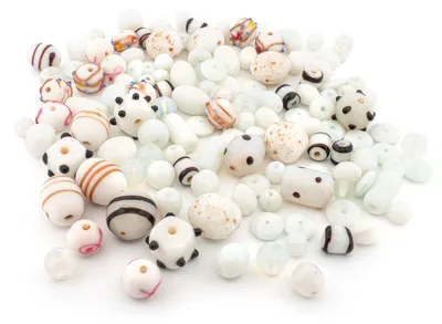 Produktbild von Vintageparts Lampworkperlen Mix Weiß handgefertigt für DIY Schmuck