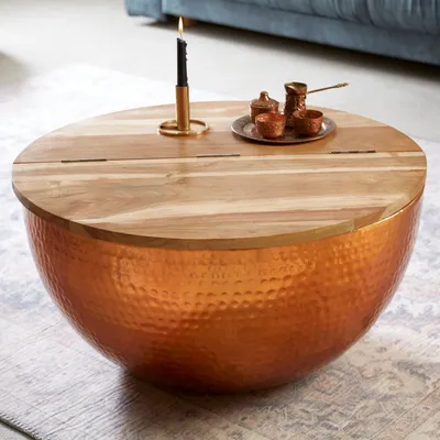 Produktbild von cagü: Industriedesign Couchtisch [PULIM] Natur aus Über Akazienholz Akazienholz ist daund Kupferkorpus mit Hammerschlagtechnik modelliert 60cm Ø Rund