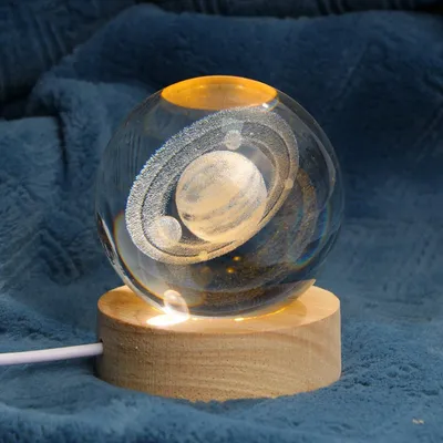 Produktbild von Kristall Kugel 60mm Glas Kugel Glaskugel mit Ständer Kristallkugel Fotografie Kugel Nachtlicht Astronomie Geschenk für Kinder Freunde Paar Geburtstag