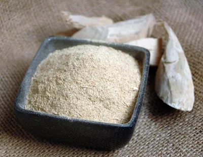 Produktbild von Gemahlener Bitterholz (Quassiaholz) - 1 kg