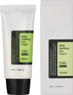 A product shot of a sunscreen tube and its packaging.
