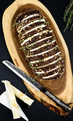 Produktbild von Servierbrett Akazienholz Oval Groß - Geeignet für Snacks - Tapas - oder als Brotbret - Behandelt mit natürlichem Öl
