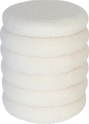 Zdjęcie produktu dla Taboret Relaxdays z schowkiem, materiał typu teddy, wys. x gł.: 44 x 37 cm, meble bouclé do przedpokoju, styl boho, krzesełko do toaletki w stylu skandynawskim, białe