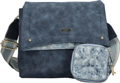 Image de Rieker Femme Sac à bandoulière avec large sangle guitare et petite poche H1612, Couleur:Bleu