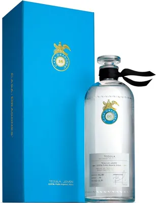Produktbild von Tequila Casa Dragones Joven Estuchado Tequila Mexiko  70.00 cl 40.0 %