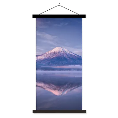 Produktbild von MuchoWow® Textilposter Der Berg Fuji in Asien mit einer Spiegelung im Wasser 60x120 cm mit schwarzem Rahmen - Magnete