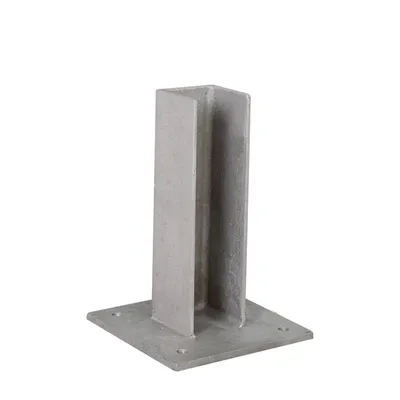 Produktbild von Alu Fußplatte mit Überstand - Grundplatte: 180 x 180 mm