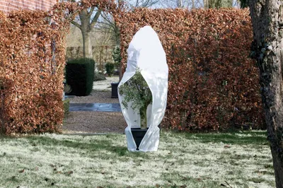 Produktbild von Nature Wintervlies mit Reißverschluss 70 g/m² Weiß 2,5×2,5×3 m
