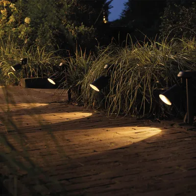 Produktbild von LED Solar Gartenstrahler - Gartenspot  - Dämmerungssensor - 3 Lumen - H: 25,5cm
